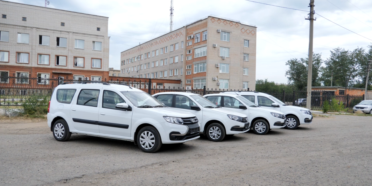 Троицк получил 4 автомобиля неотложной помощи